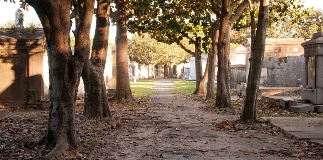 Historic Lafayette Cemetery in New Orleans - Entrance