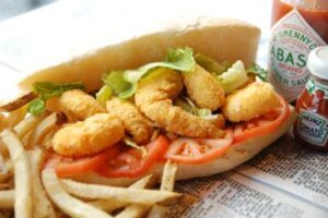 Shrimp po boy - ask for it "dressed"